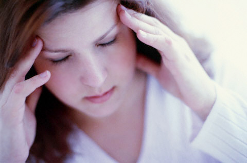 Đông y hỗ trợ điều trị và phòng tái phát bệnh đau nửa đầu